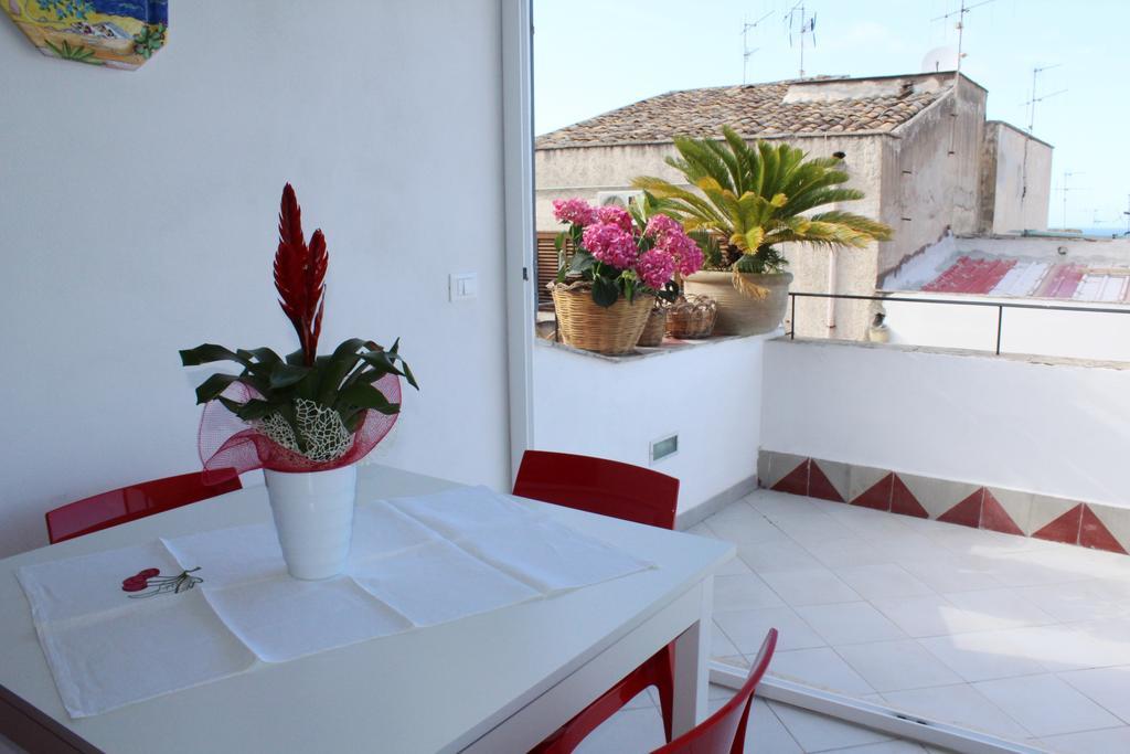 카스텔라마레델골포 Terrazza In Palazzo Taormina 빌라 외부 사진
